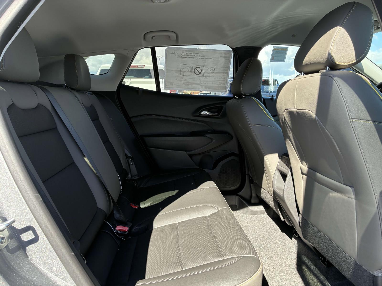 2025 Chevrolet Trax Vehicle Photo in LOS ANGELES, CA 90007-3794