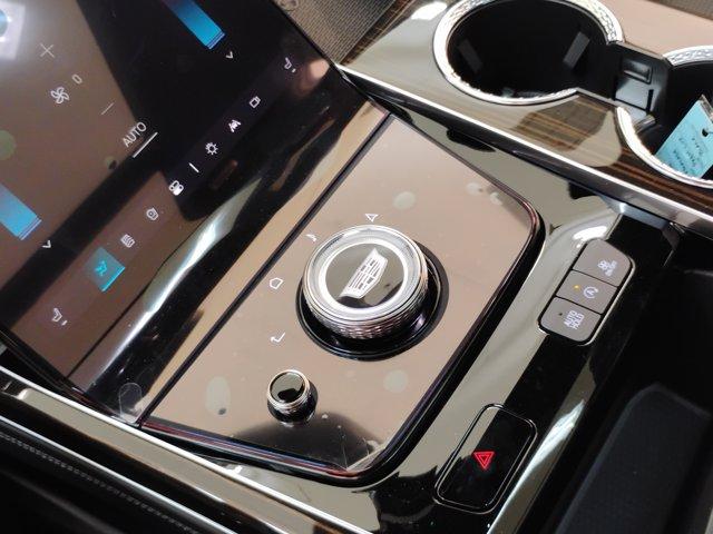 2025 Cadillac Escalade Vehicle Photo in PINEVILLE, NC 28134-8495