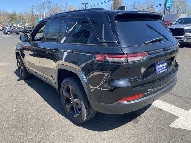 2025 Jeep Grand Cherokee Vehicle Photo in Doylsetown, PA 18901