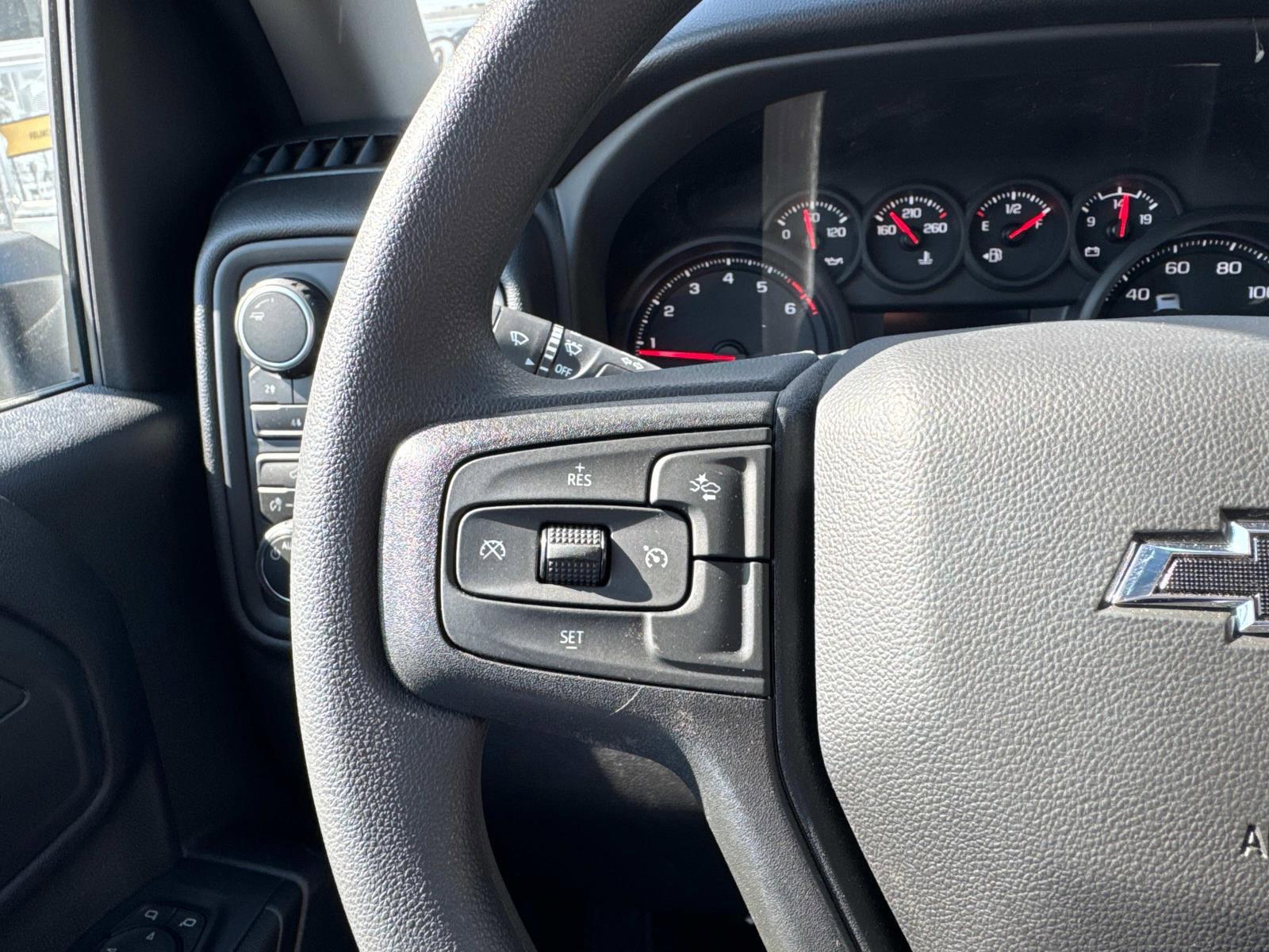 2025 Chevrolet Silverado 2500 HD Vehicle Photo in LOS ANGELES, CA 90007-3794