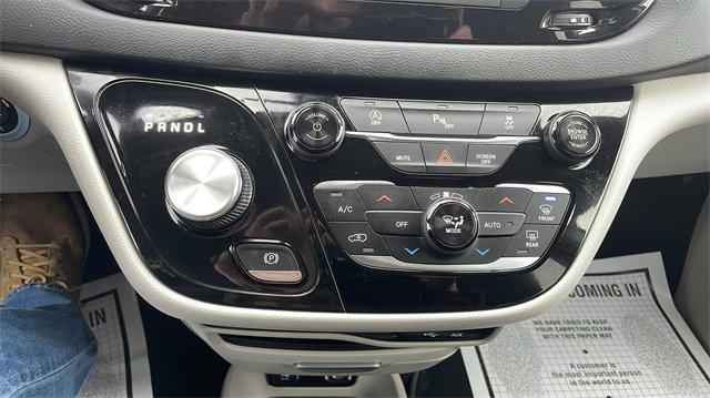 2018 Chrysler Pacifica Vehicle Photo in THOMPSONTOWN, PA 17094-9014