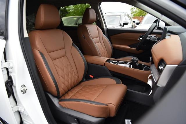 2025 Nissan Rogue Vehicle Photo in Ballwin, MO 63011
