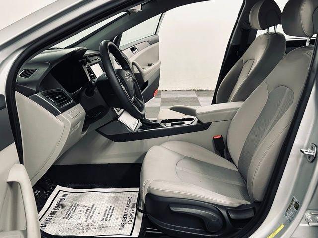 2017 Hyundai Sonata Vehicle Photo in MEDINA, OH 44256-9631