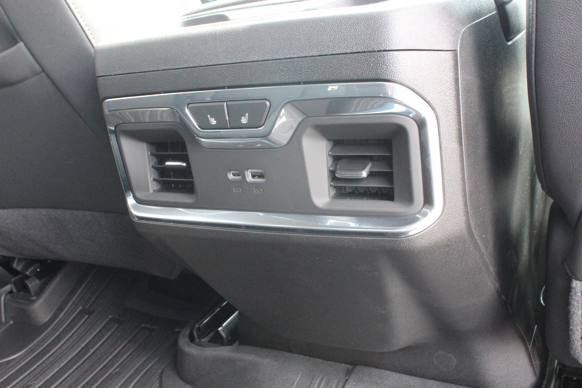 2025 GMC Sierra 3500 HD Vehicle Photo in AURORA, CO 80012-4011