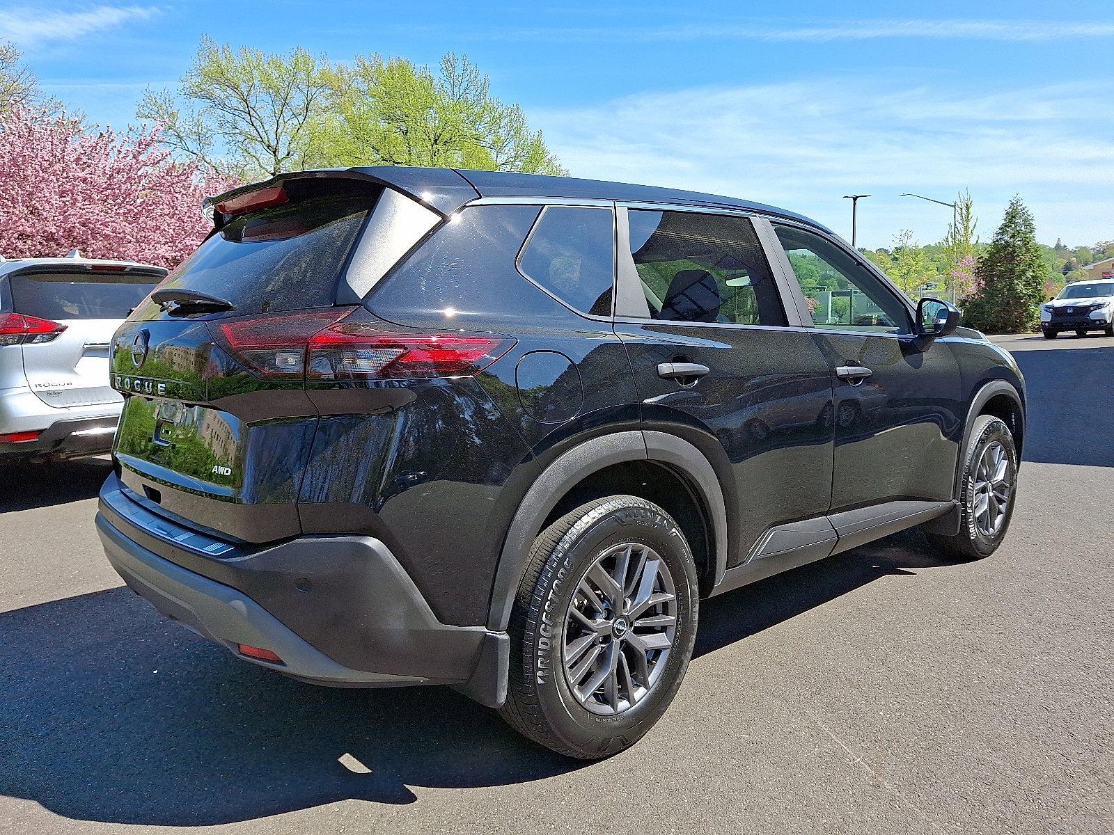 2023 Nissan Rogue Vehicle Photo in Jenkintown, PA 19046