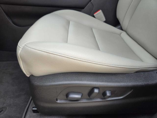 2023 Cadillac XT4 Vehicle Photo in DENTON, TX 76210-9321