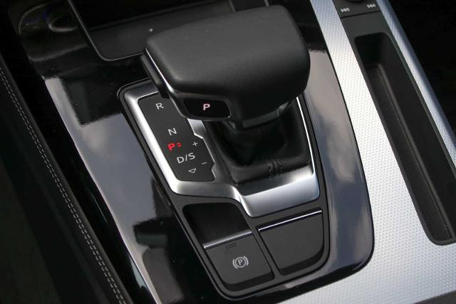 2024 Audi Q5 Vehicle Photo in SUGAR LAND, TX 77478
