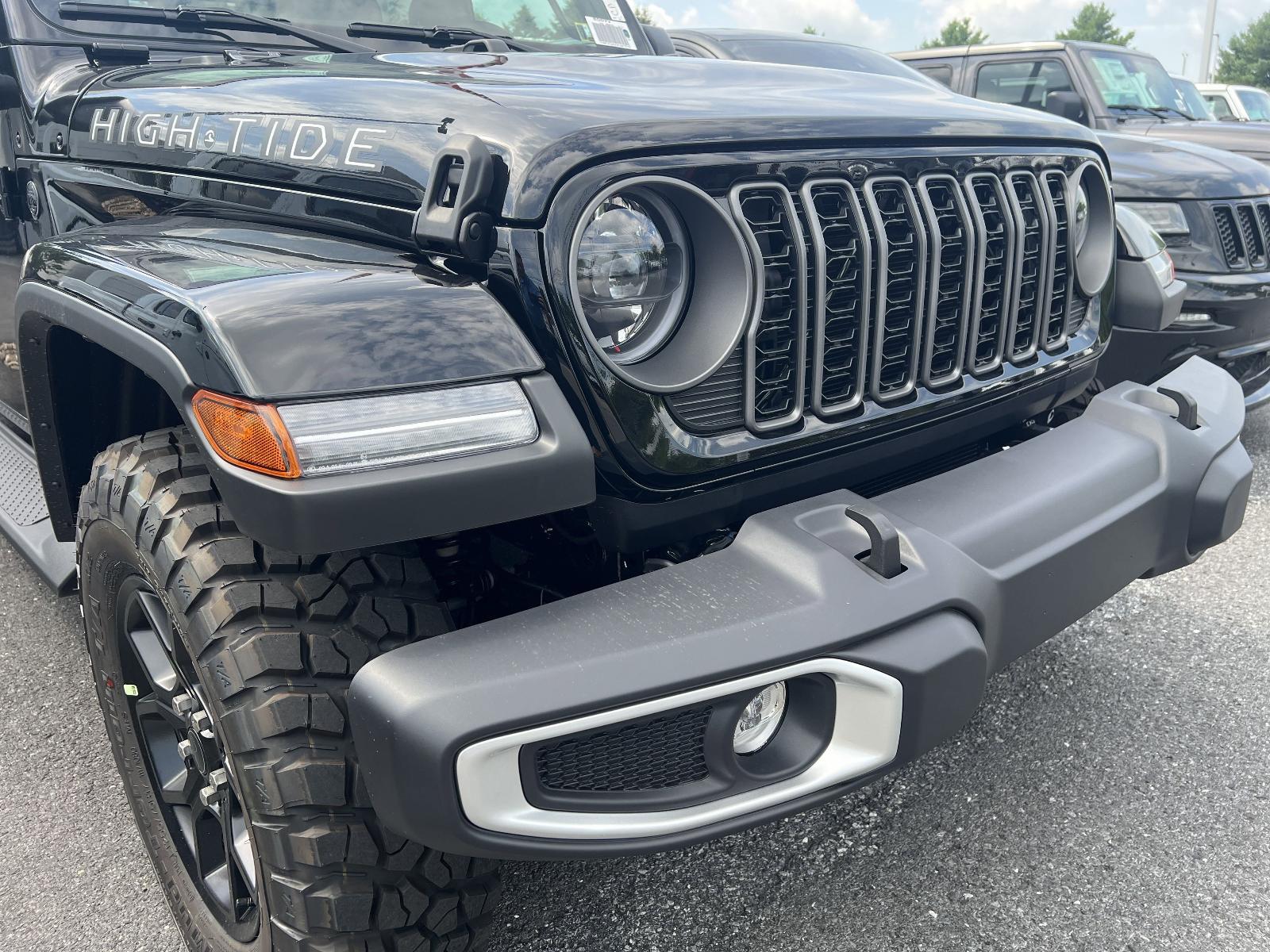 2025 Jeep Gladiator Vehicle Photo in Mechanicsburg, PA 17050-1707