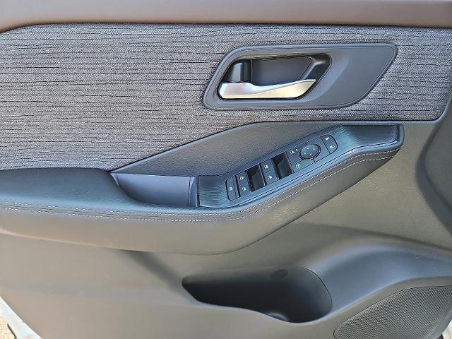 2021 Nissan Rogue Vehicle Photo in TREVOSE, PA 19053-4984