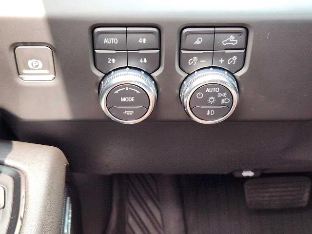 2023 GMC Sierra 1500 Vehicle Photo in DENTON, TX 76210-9321