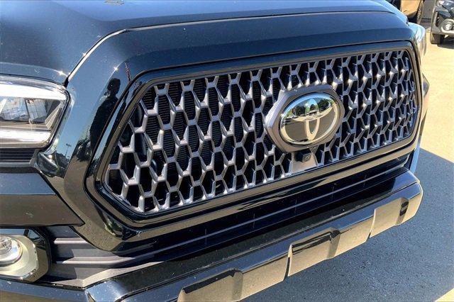 2023 Toyota Tacoma 4WD Vehicle Photo in KANSAS CITY, MO 64114-4502