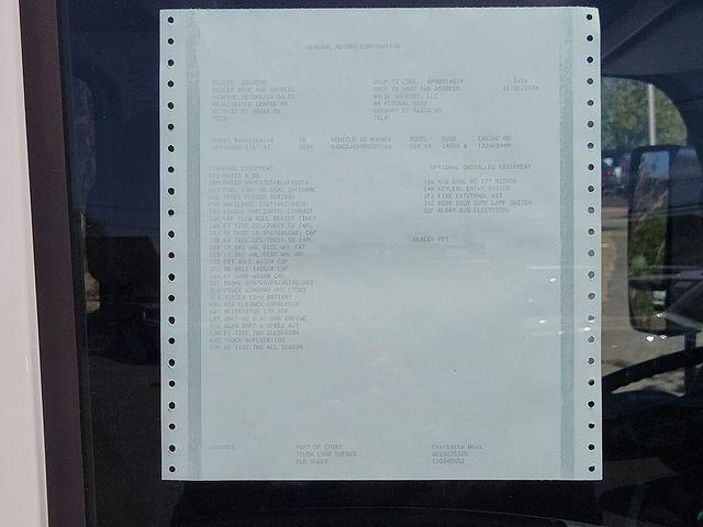2024 Chevrolet Low Cab Forward 4500 Vehicle Photo in DANBURY, CT 06810-5034
