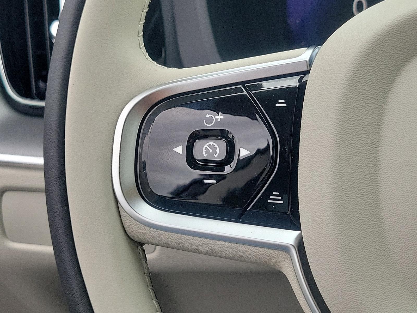 2025 Volvo XC60 Vehicle Photo in Trevose, PA 19053