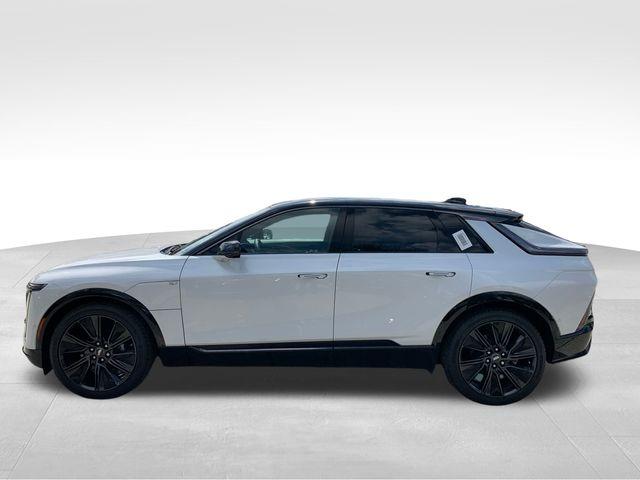 2024 Cadillac LYRIQ Vehicle Photo in DELRAY BEACH, FL 33483-3294
