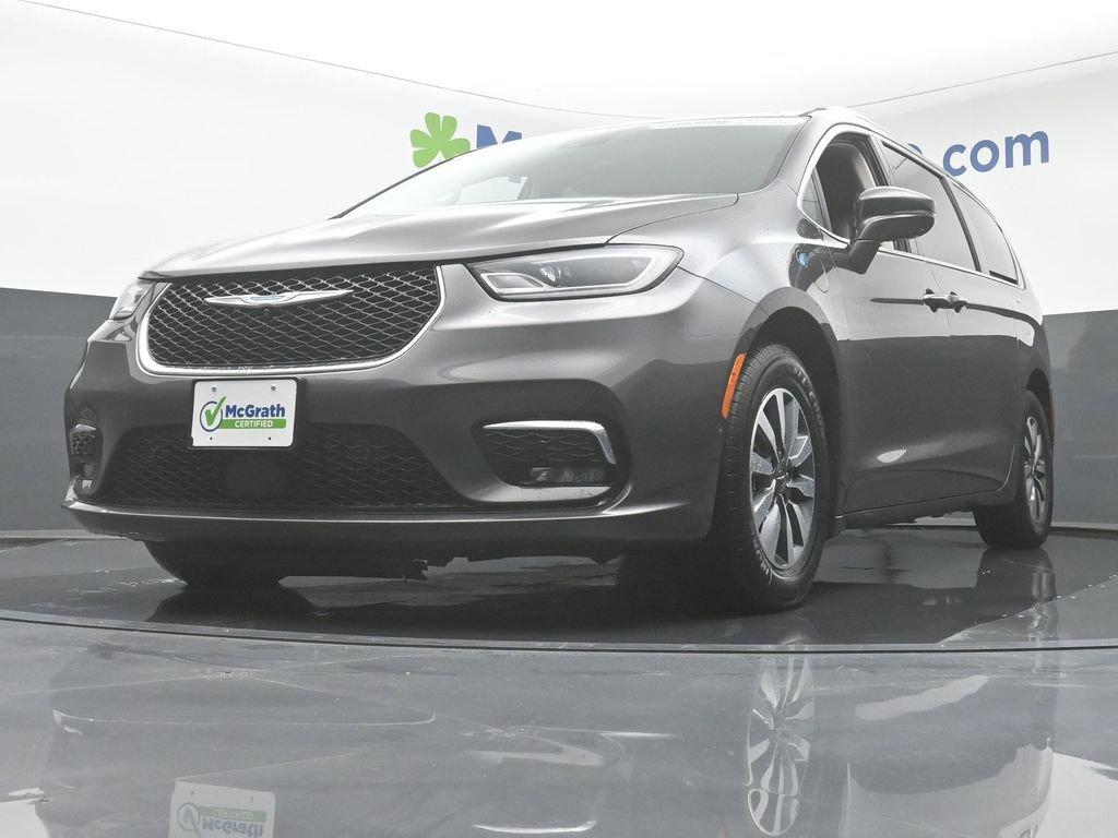 2021 Chrysler Pacifica Vehicle Photo in Marion, IA 52302