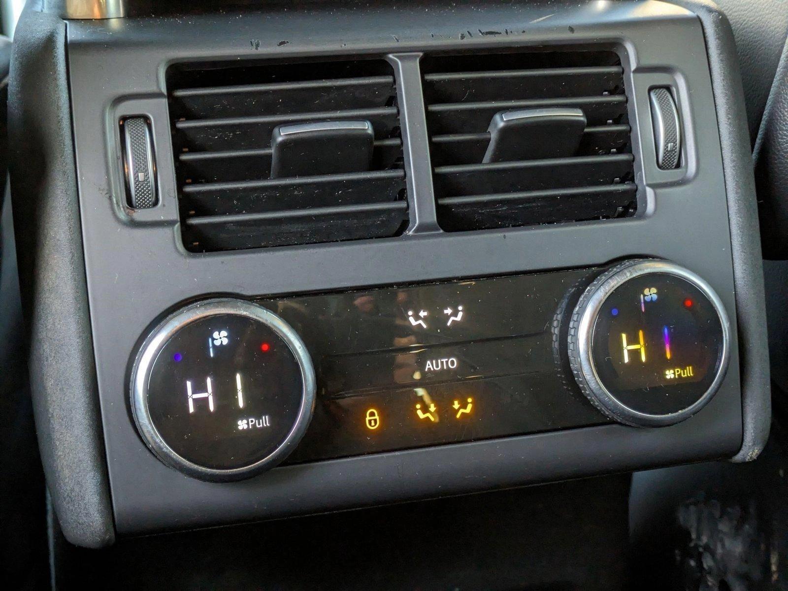 2023 Land Rover Discovery Vehicle Photo in Bethesda, MD 20852
