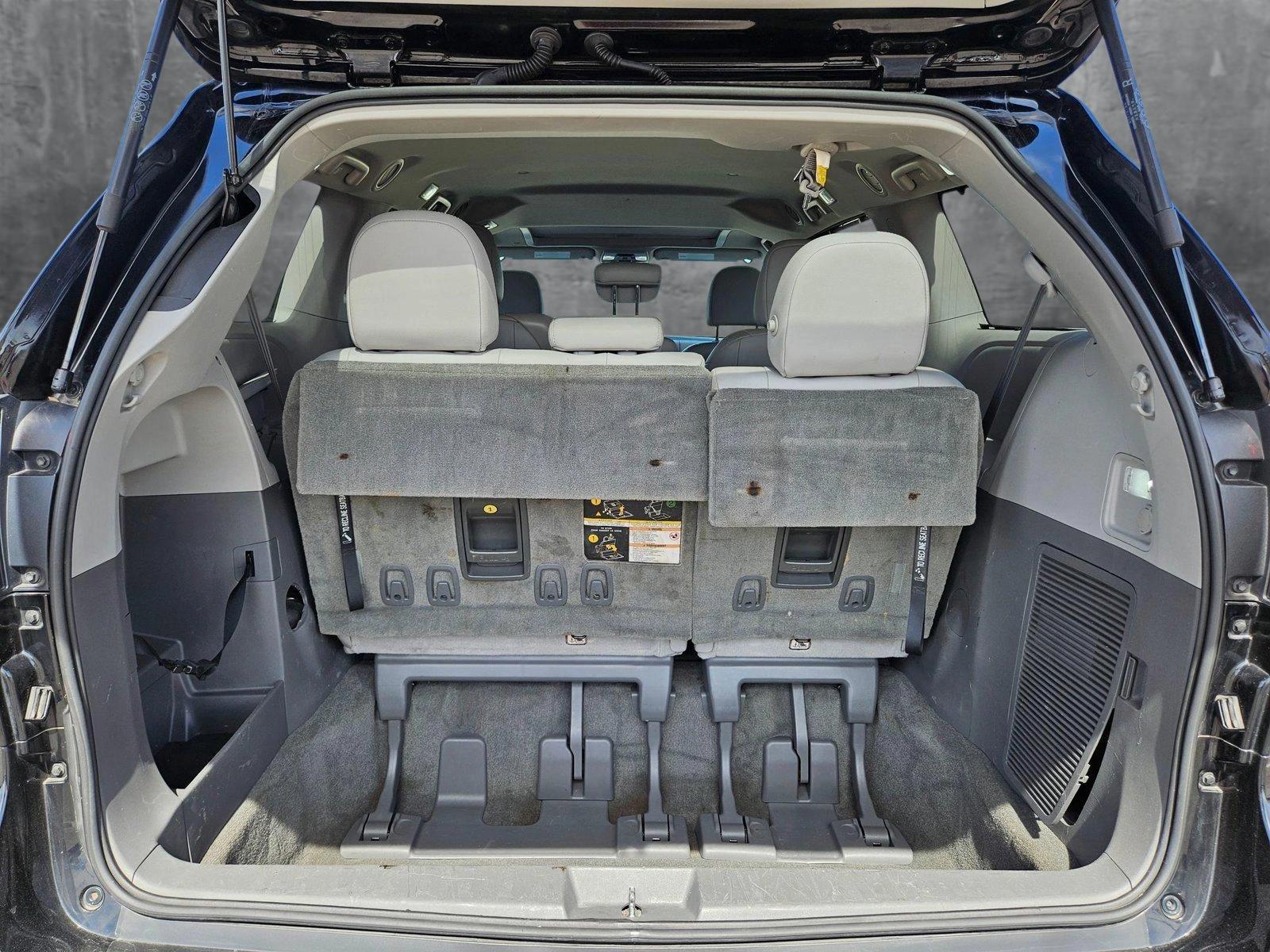 2019 Toyota Sienna Vehicle Photo in Austin, TX 78728