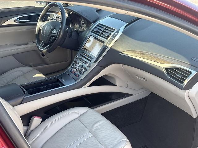 2017 Lincoln MKZ Hybrid Vehicle Photo in ALBERTVILLE, AL 35950-0246
