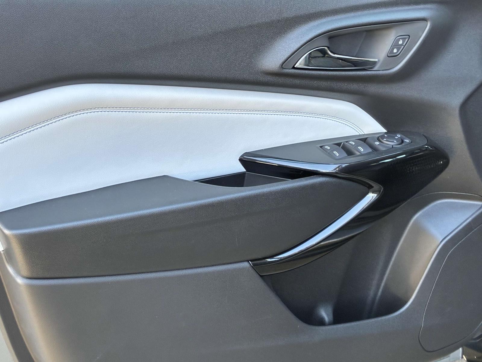 2025 Chevrolet Trax Vehicle Photo in LOS ANGELES, CA 90007-3794