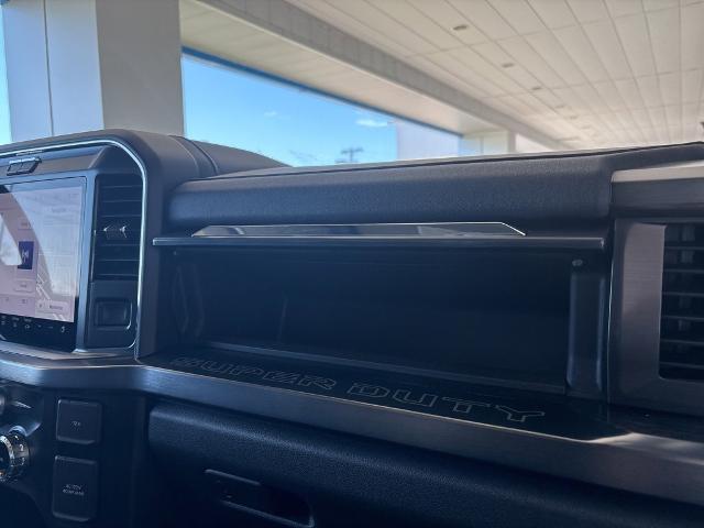 2025 Ford Super Duty F-250 SRW Vehicle Photo in MANHATTAN, KS 66502-5036