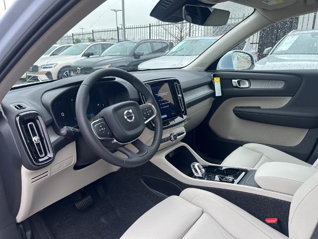 2025 Volvo XC40 Vehicle Photo in Grapevine, TX 76051