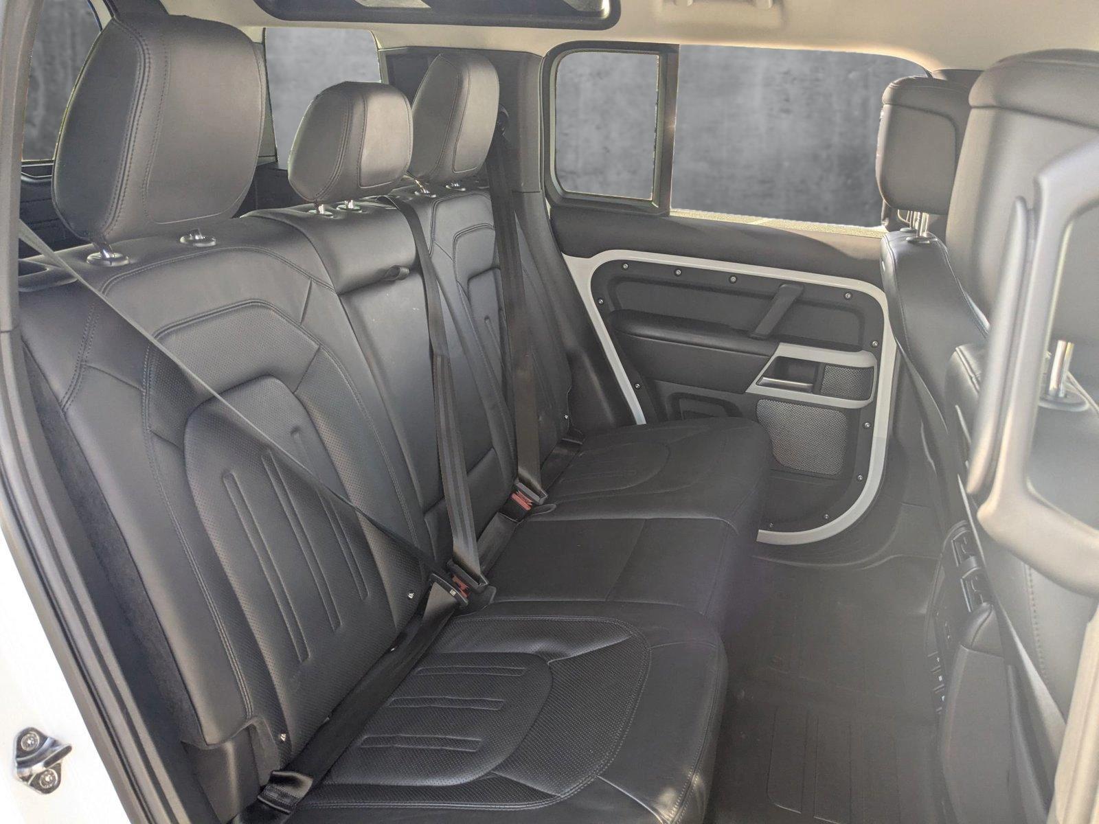2020 Land Rover Defender Vehicle Photo in Cockeysville, MD 21030