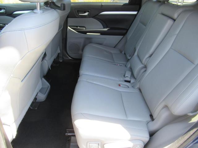 2018 Toyota Highlander Vehicle Photo in LEESBURG, FL 34788-4022