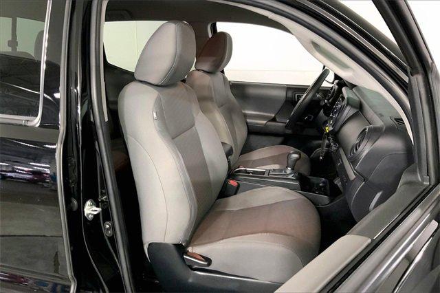 2023 Toyota Tacoma 4WD Vehicle Photo in INDEPENDENCE, MO 64055-1314