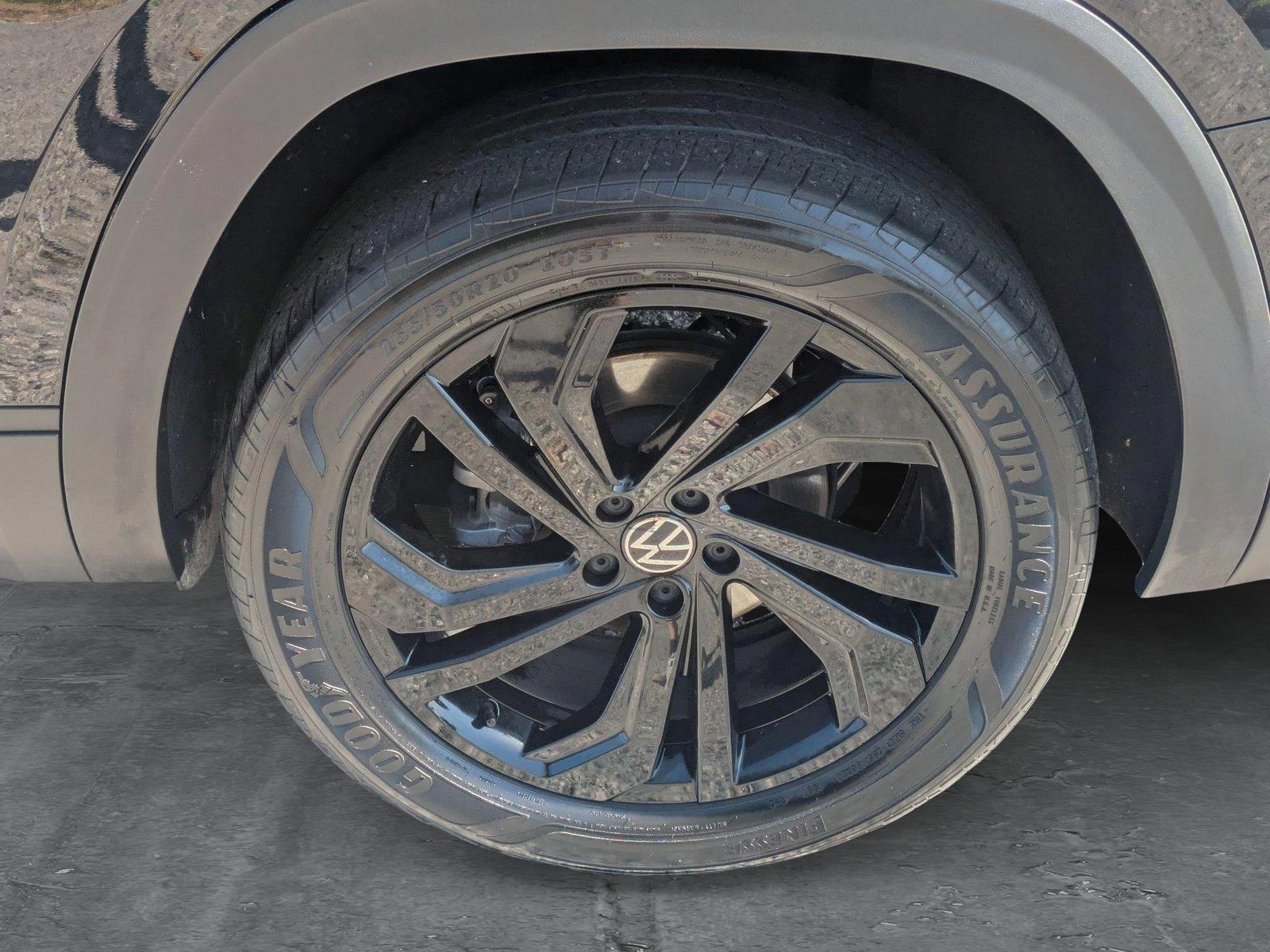 2022 Volkswagen Atlas Vehicle Photo in Sarasota, FL 34231