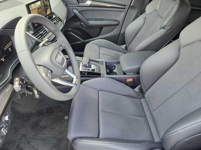 2025 Audi SQ5 Vehicle Photo in SUGAR LAND, TX 77478