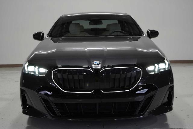 2024 BMW 530i xDrive Vehicle Photo in GRAPEVINE, TX 76051