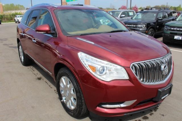 2016 Buick Enclave Vehicle Photo in Green Bay, WI 54304