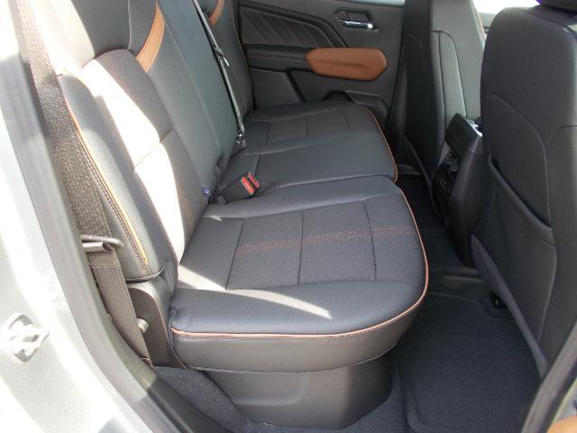 2025 GMC Canyon Vehicle Photo in LOWELL, MA 01852-4336