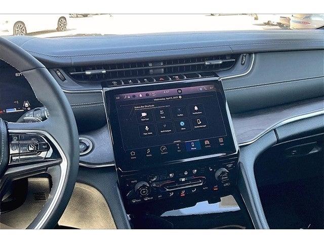 2023 Jeep Grand Cherokee L Vehicle Photo in Grapevine, TX 76051