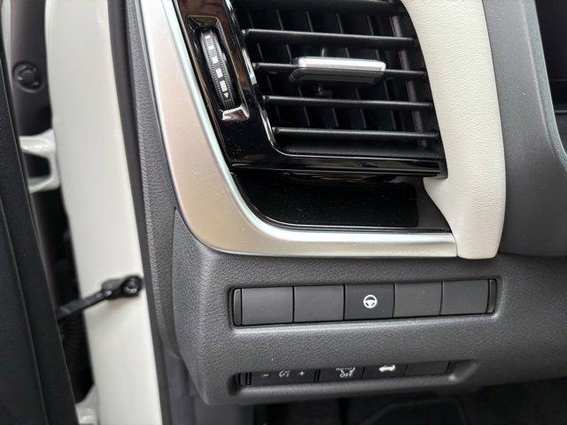 2024 Nissan Rogue Vehicle Photo in Philadelphia, PA 19116