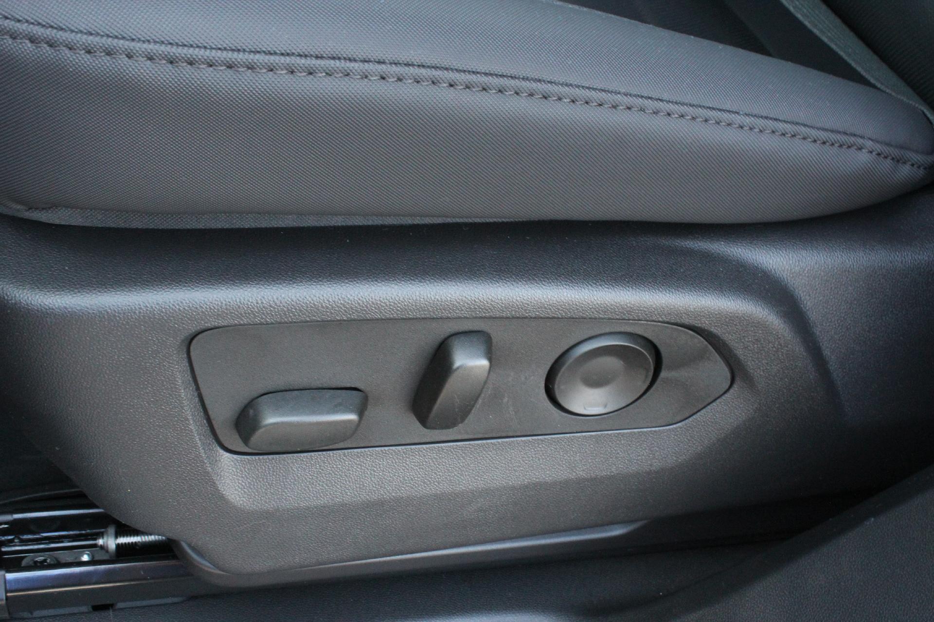 2024 GMC HUMMER EV SUV Vehicle Photo in AURORA, CO 80012-4011
