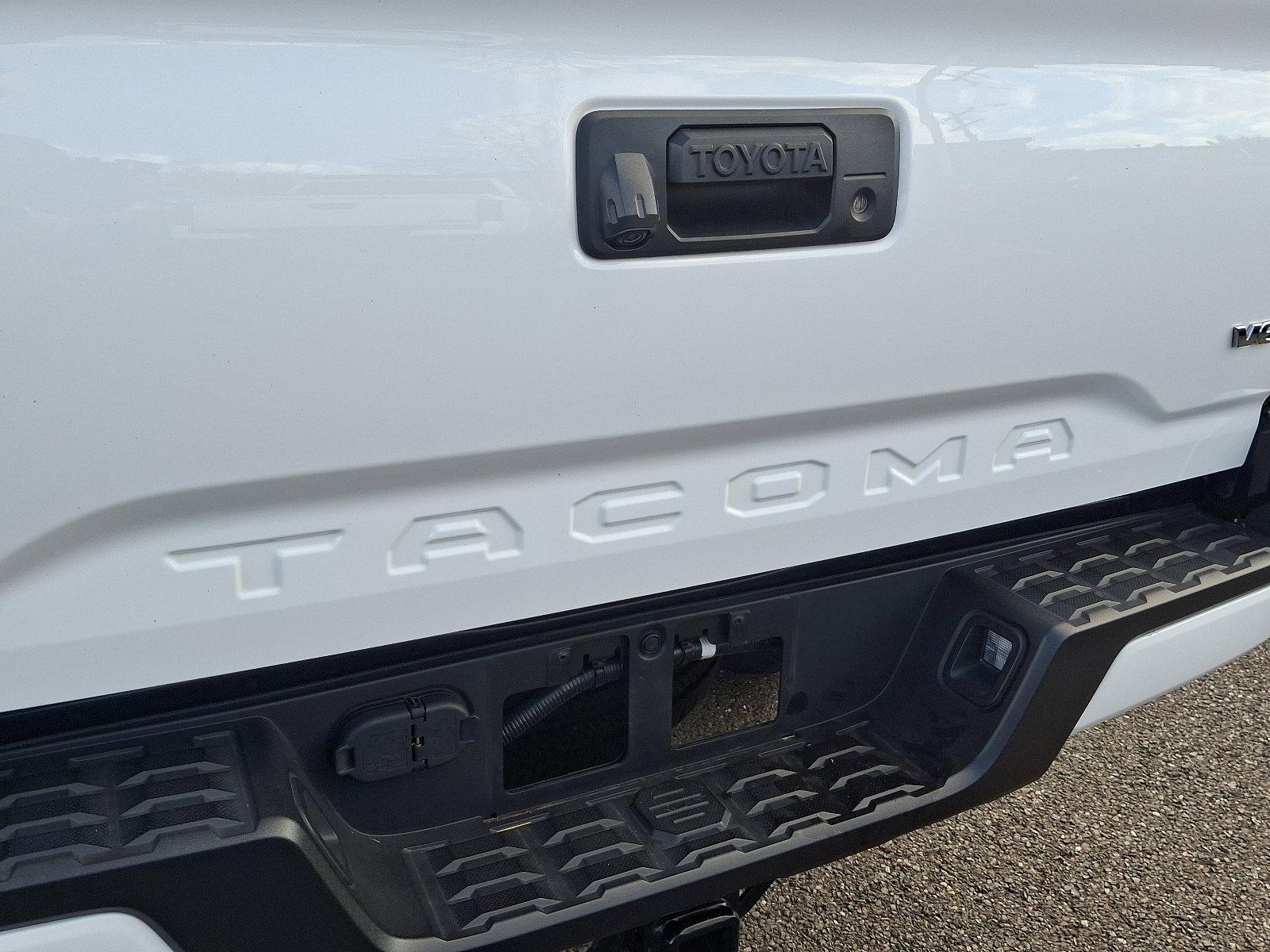 2022 Toyota Tacoma 4WD Vehicle Photo in Trevose, PA 19053