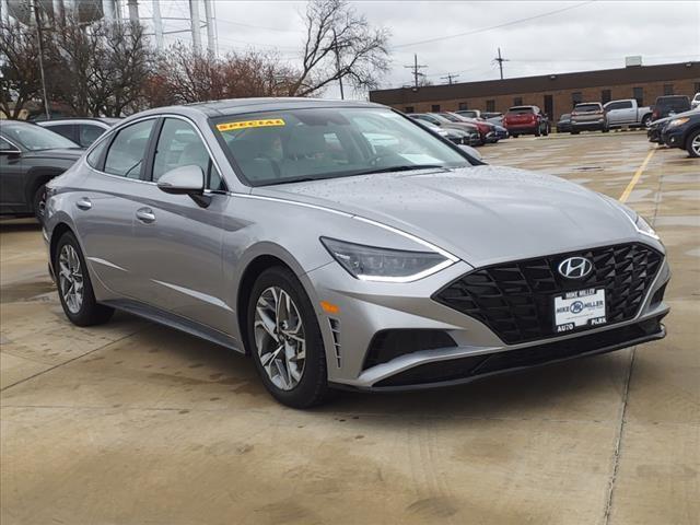 2025 Hyundai SANTA FE Vehicle Photo in Peoria, IL 61615