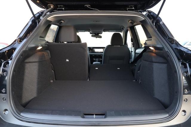 2025 Nissan Kicks Vehicle Photo in Ballwin, MO 63011