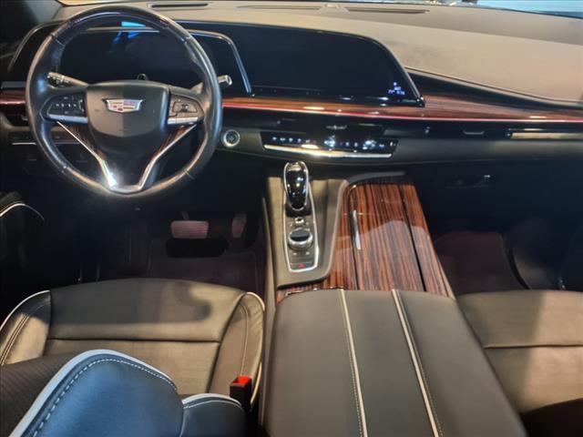 2022 Cadillac Escalade Vehicle Photo in SMITHTOWN, NY 11787-5023