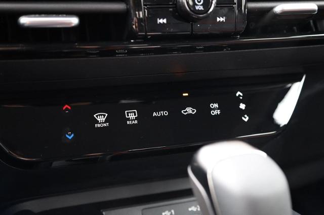 2025 Nissan Kicks Vehicle Photo in Ballwin, MO 63011