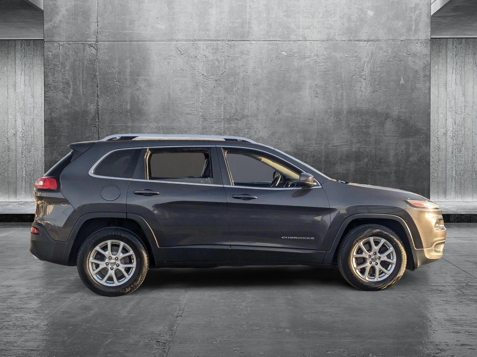 2015 Jeep Cherokee Vehicle Photo in Cockeysville, MD 21030-2508