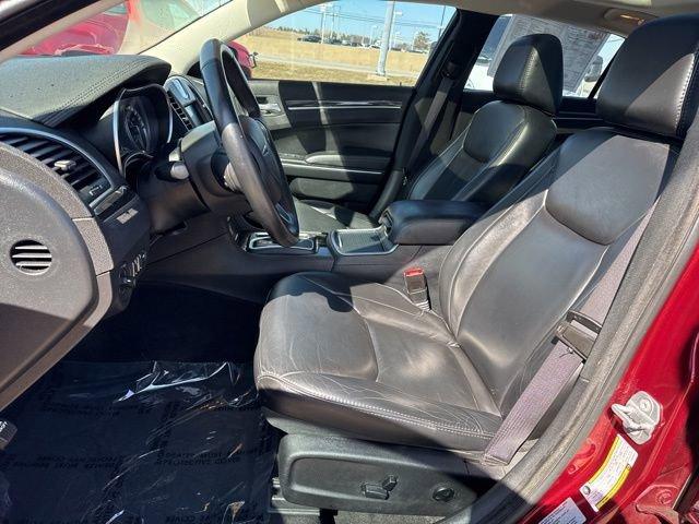 2016 Chrysler 300 Vehicle Photo in MEDINA, OH 44256-9631