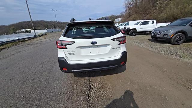 2024 Subaru Outback Vehicle Photo in Pleasant Hills, PA 15236
