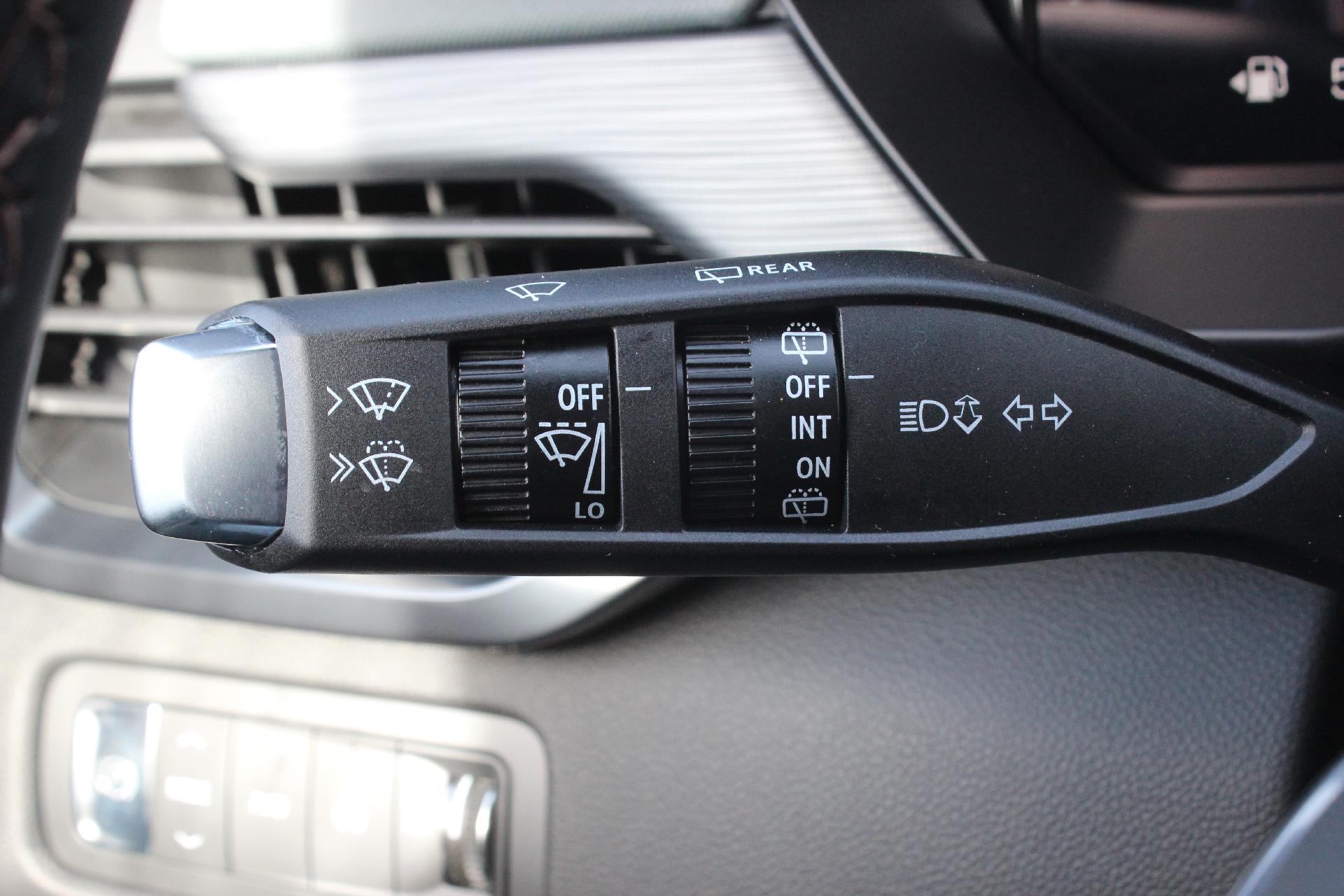 2025 GMC Acadia Vehicle Photo in AURORA, CO 80012-4011