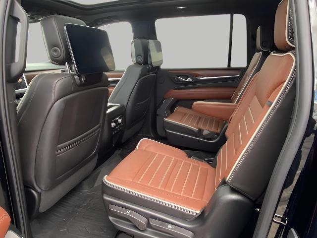 2023 GMC Yukon XL Vehicle Photo in APPLETON, WI 54914-8833
