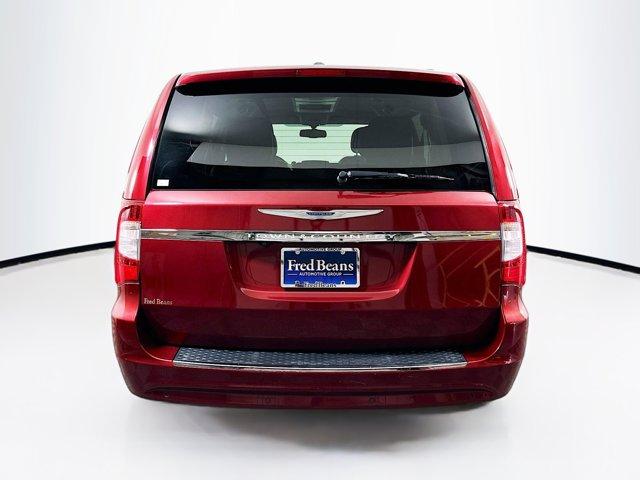 2012 Chrysler Town & Country Vehicle Photo in Doylsetown, PA 18901