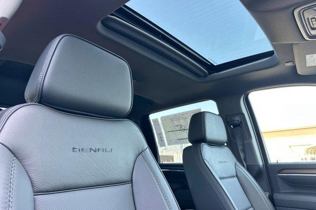 2025 GMC Sierra 2500 HD Vehicle Photo in STOCKTON, CA 95212-2838