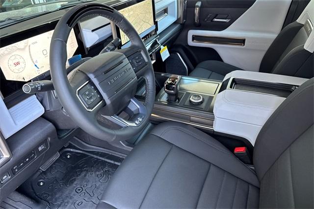 2025 GMC HUMMER EV SUV Vehicle Photo in ELK GROVE, CA 95757-8703