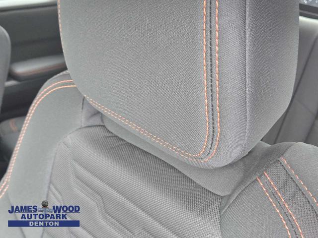 2024 Nissan Frontier Vehicle Photo in DENTON, TX 76210-9321